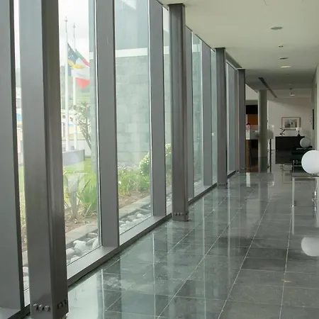 Inatel Flores Hotel