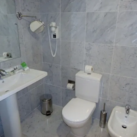 מלון Inatel Flores