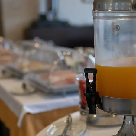 Inatel Flores מלון 4*